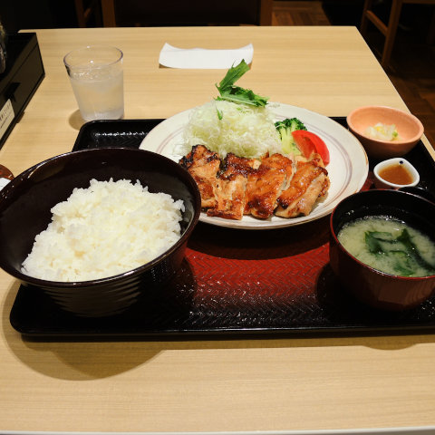 もろみチキンの炭火焼き定食 大戸屋けやきウォーク前橋店 ｉ Love 高崎