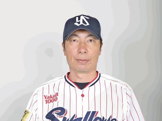 ヤクルトスワローズ　高津臣吾監督　グランドコート スワローズ高津監督続投（何故！？） - 時代遅れの男のブログ