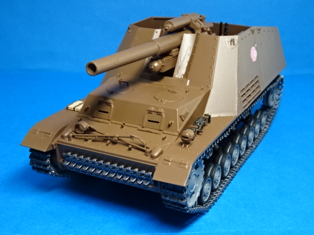 バンダイ 1/15 ラジコン ドイツ自走榴弾砲 フンメル 戦車 プラモ