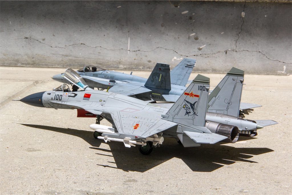 HobbyMaster 1/72 J-15 Flying Shark 2017 - 金欠アラートハンガー
