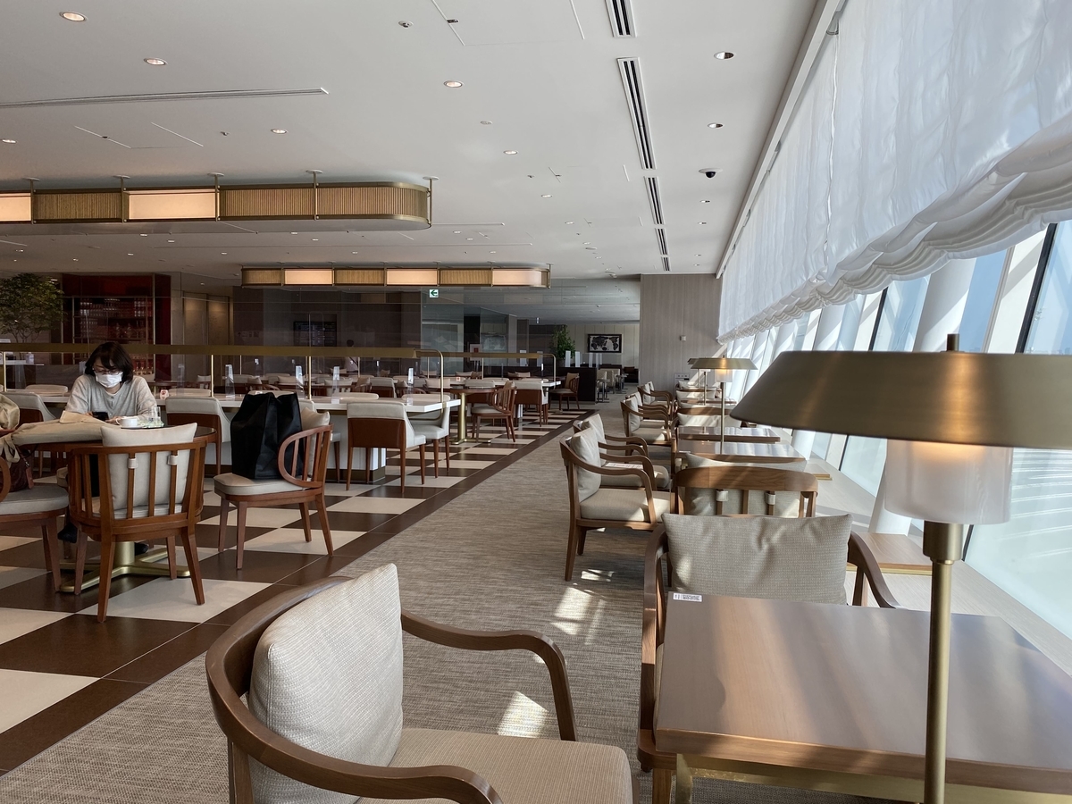 羽田空港ラウンジもガラガラ