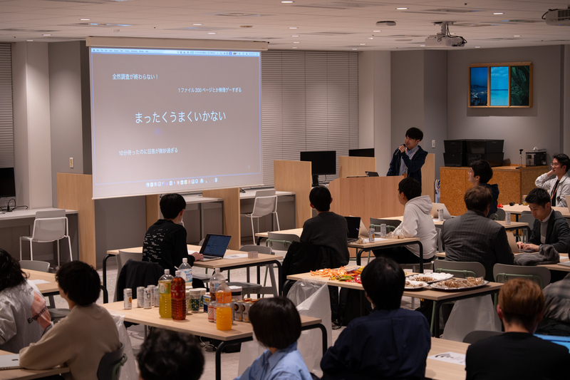 会の様子1