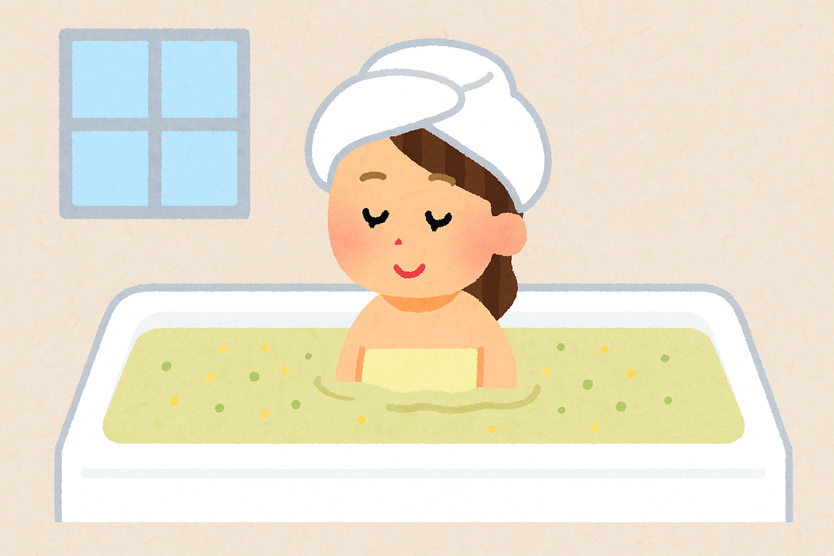 入浴剤を入れた浴槽に浸かりリラックスしている女性のイラスト。黄緑色のお湯に粒状の入浴剤が溶け込み、表情は穏やかで、清潔感のあるバスルームの雰囲気を表現。