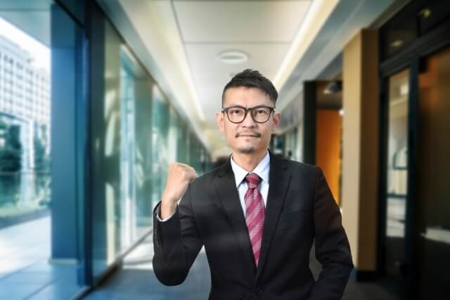 ピンクのネクタイ 怒られた