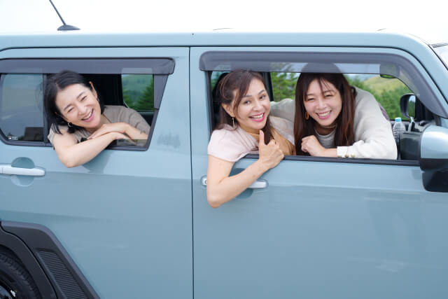 車 エンジンかけっぱなし 何時間 エアコン