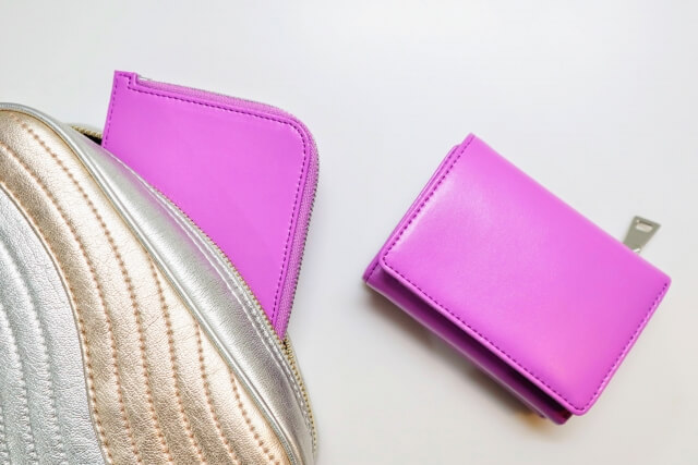 財布 カードケース 二個持ち