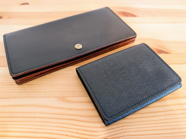 財布 カードケース 二個持ち