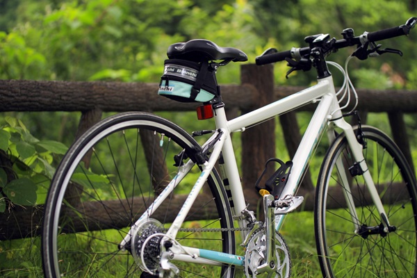 通学用としてクロスバイクを買う時に 注意することはある そもそもクロスバイクって 自転車の買い方