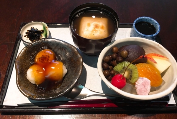 追分だんご本舗の名物「田舎小路」