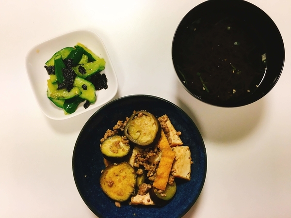厚揚げの麻婆なす、きゅうりののりじょうゆあえ