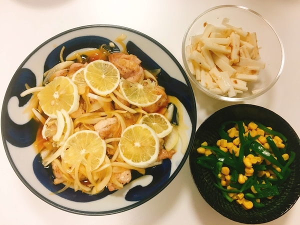 とり肉のレモン南蛮漬け、ピーマンとコーンのレンジナムル