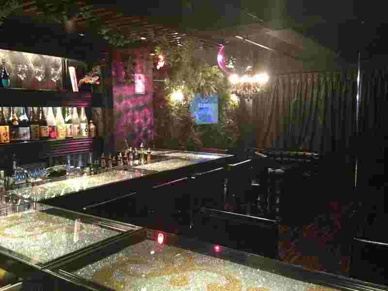 新宿 内装がきれいな新宿のガールズバーランキング キャバランク キャバクラ ガールズバーのおすすめランキング情報