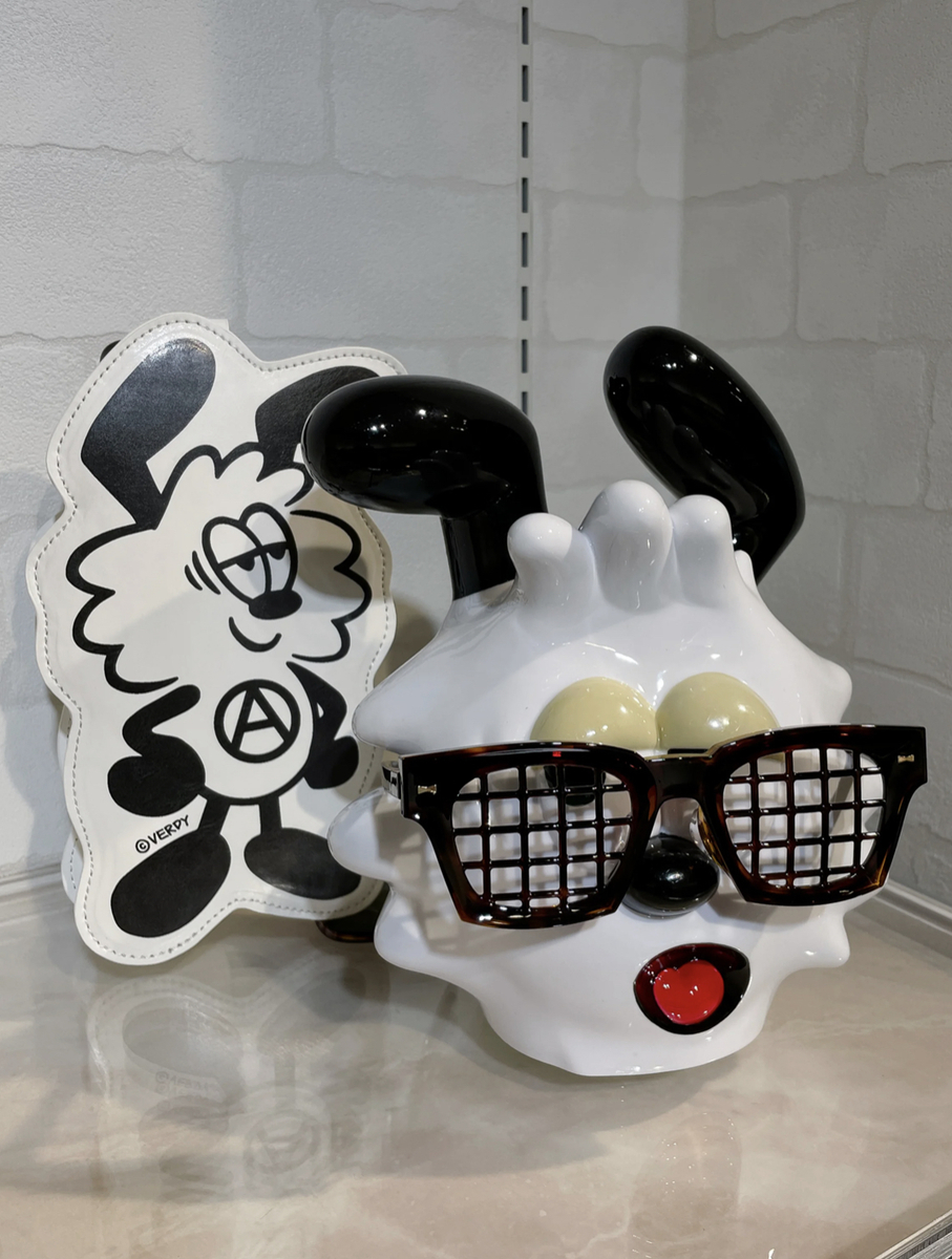 VERDY JINS＆SUN VICK SECRETBASE フェイスフィギュア 世界的