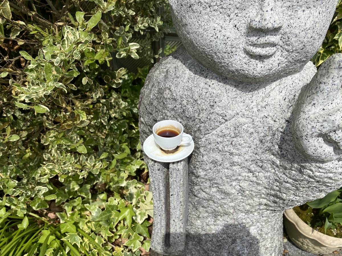 地蔵に守られている喫茶店 - 勝手に岐阜県観光大使