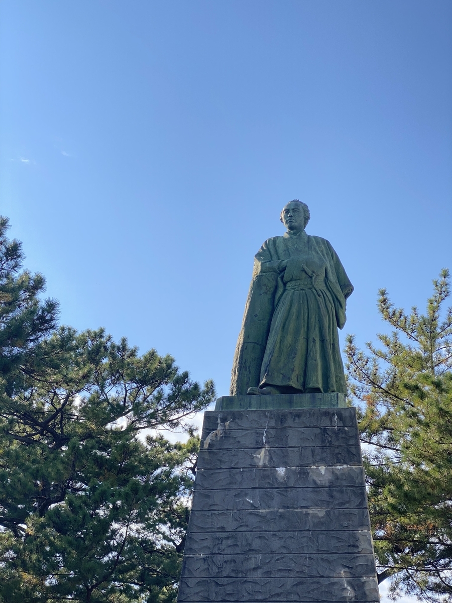 坂本龍馬像