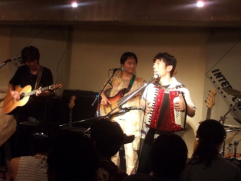 f:id:globalhead:20090810085943j:image