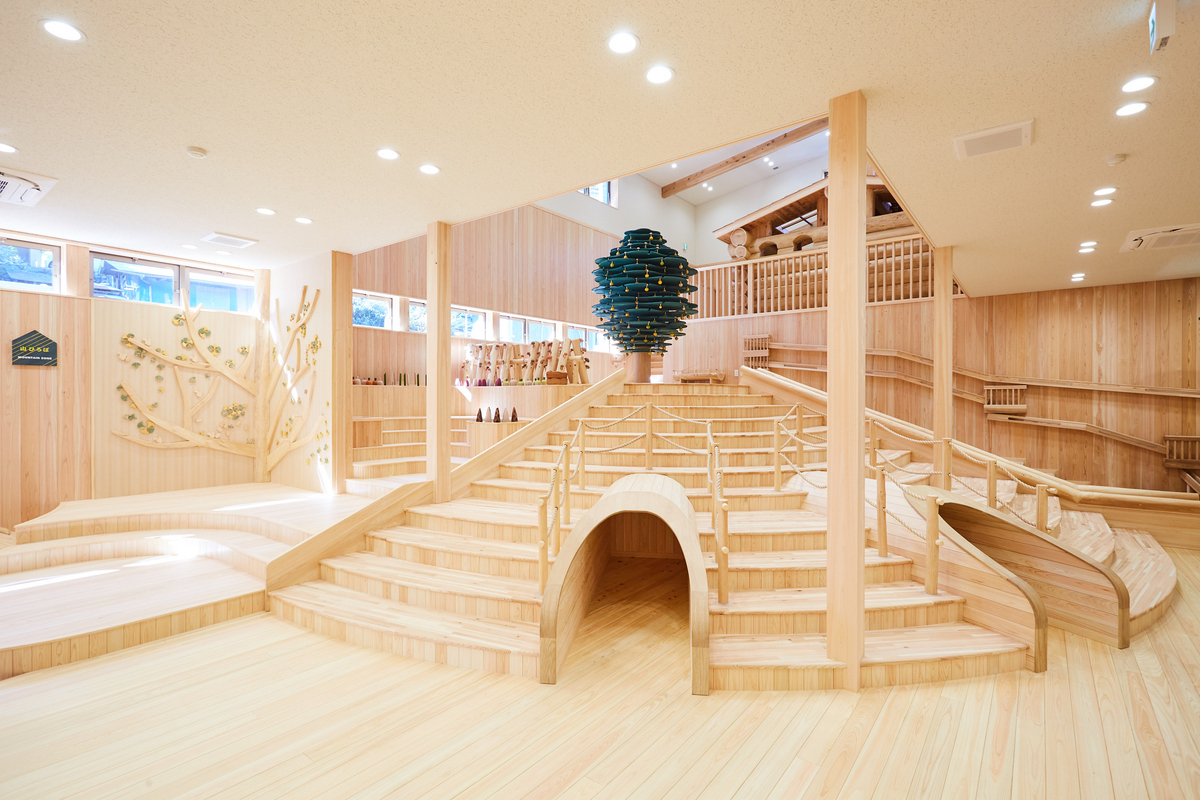 大人も子どもも夢中になれる！体験型木育施設「おもちゃ美術館