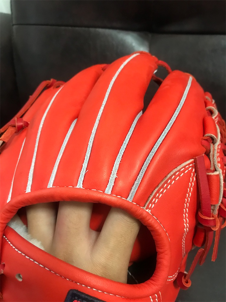 グローブから人差し指を出す意味とは 野球グラブ 野球グローブ グラブのブログ グローブから人差し指を出す意味とは 野球グラブ 野球グローブ グラブのブログ
