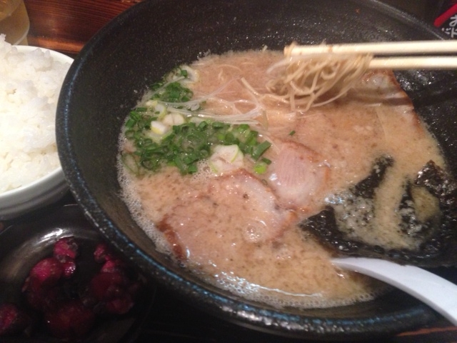 昇龍ラーメン@大牟田とんこつ屋 龍鳳 ○