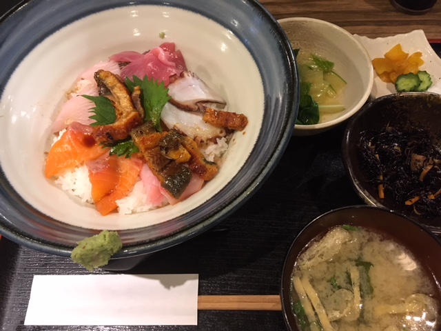 海鮮丼@南船場 海鮮酒場 喰海 ○