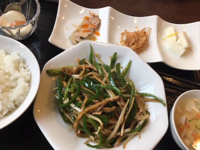 青椒肉絲@島之内 逸香園