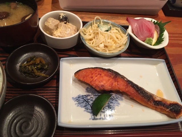 日替わり（焼鮭）@長堀橋 あゆの家