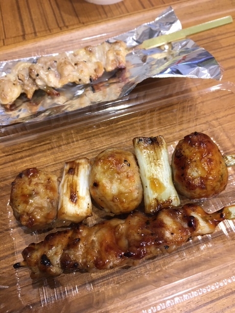 焼鳥（せせり、つみれ）@無印良品山科店　ロイヤルチキンまるとく