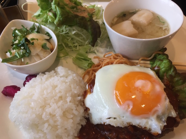 ハンバーグ@東心斎橋　カフェ　ニッチィ
