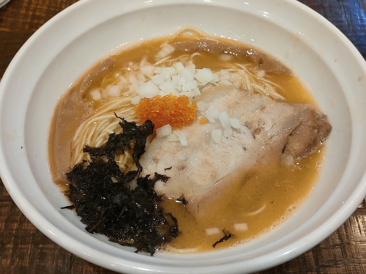 七福軒の純サーモン蕎麦の画像