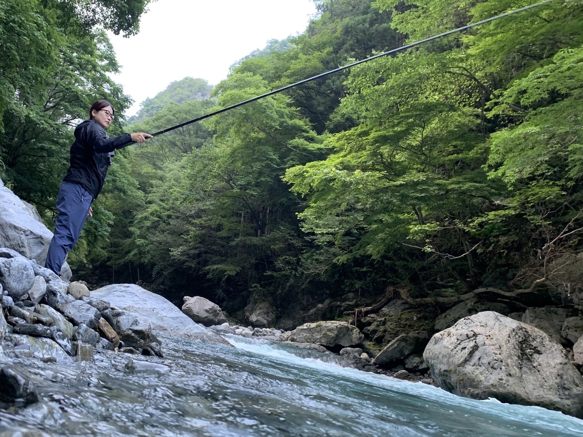 渓流釣りにチャレンジ 日原川 東京奥多摩町 ねーさん団の釣り日記