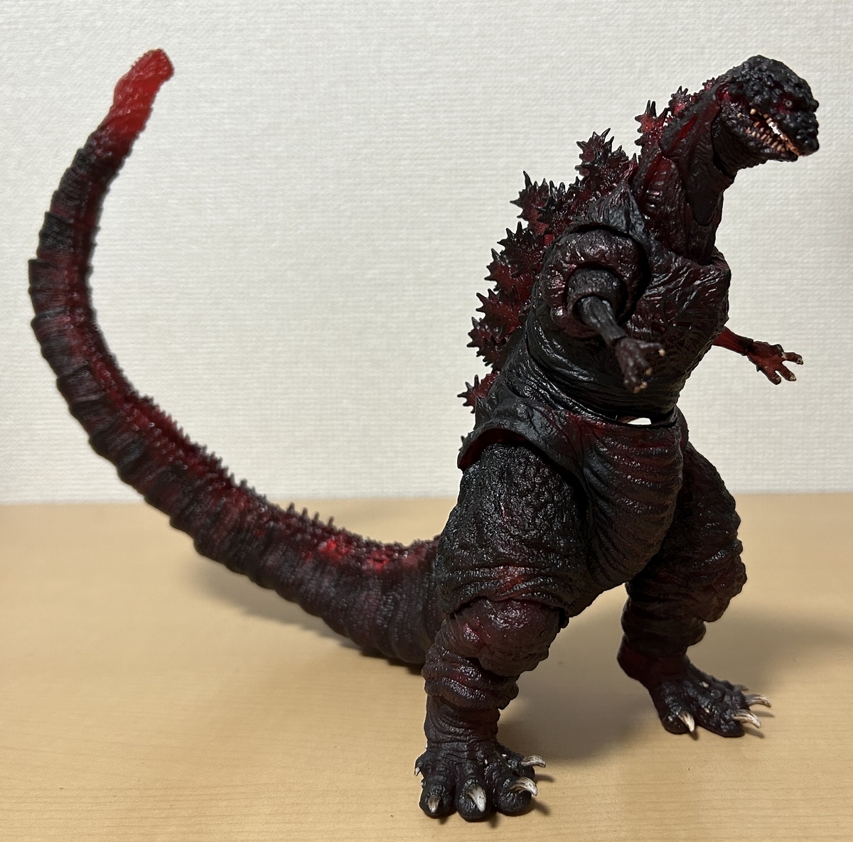 シン ゴジラ モンスト 公式】シン·ゴジラ S.H.MonsterArts(2016