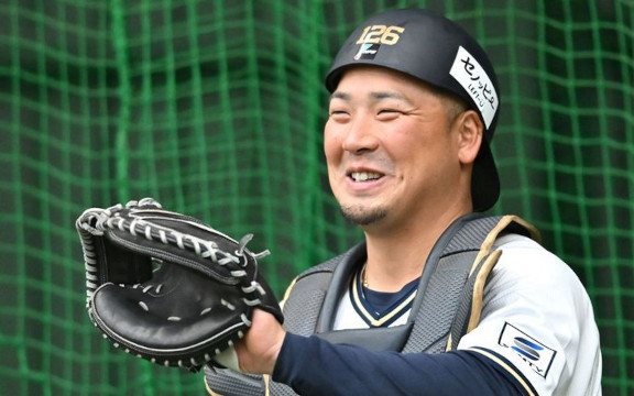 現オリックスバッファローズ香月一也選手木製バット