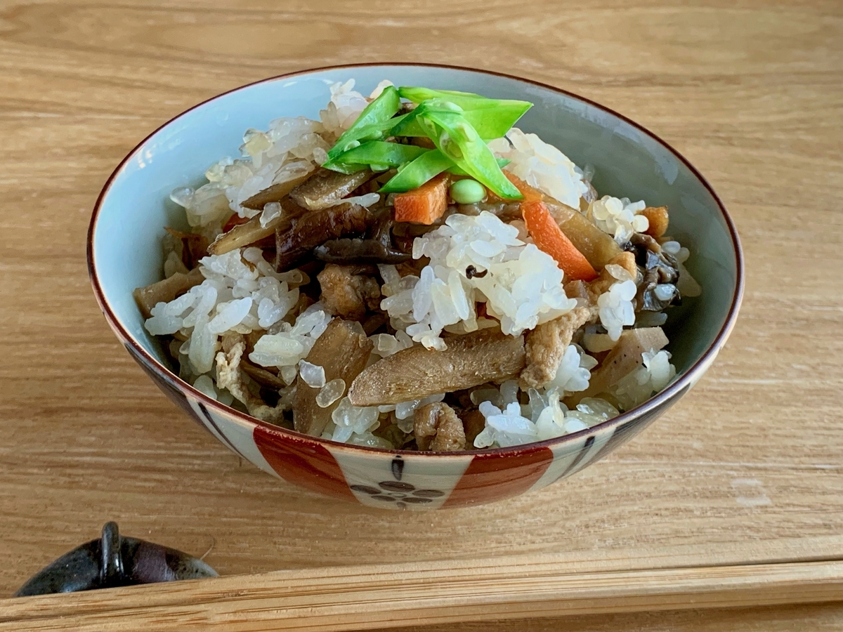 具材たっぷり混ぜごはん