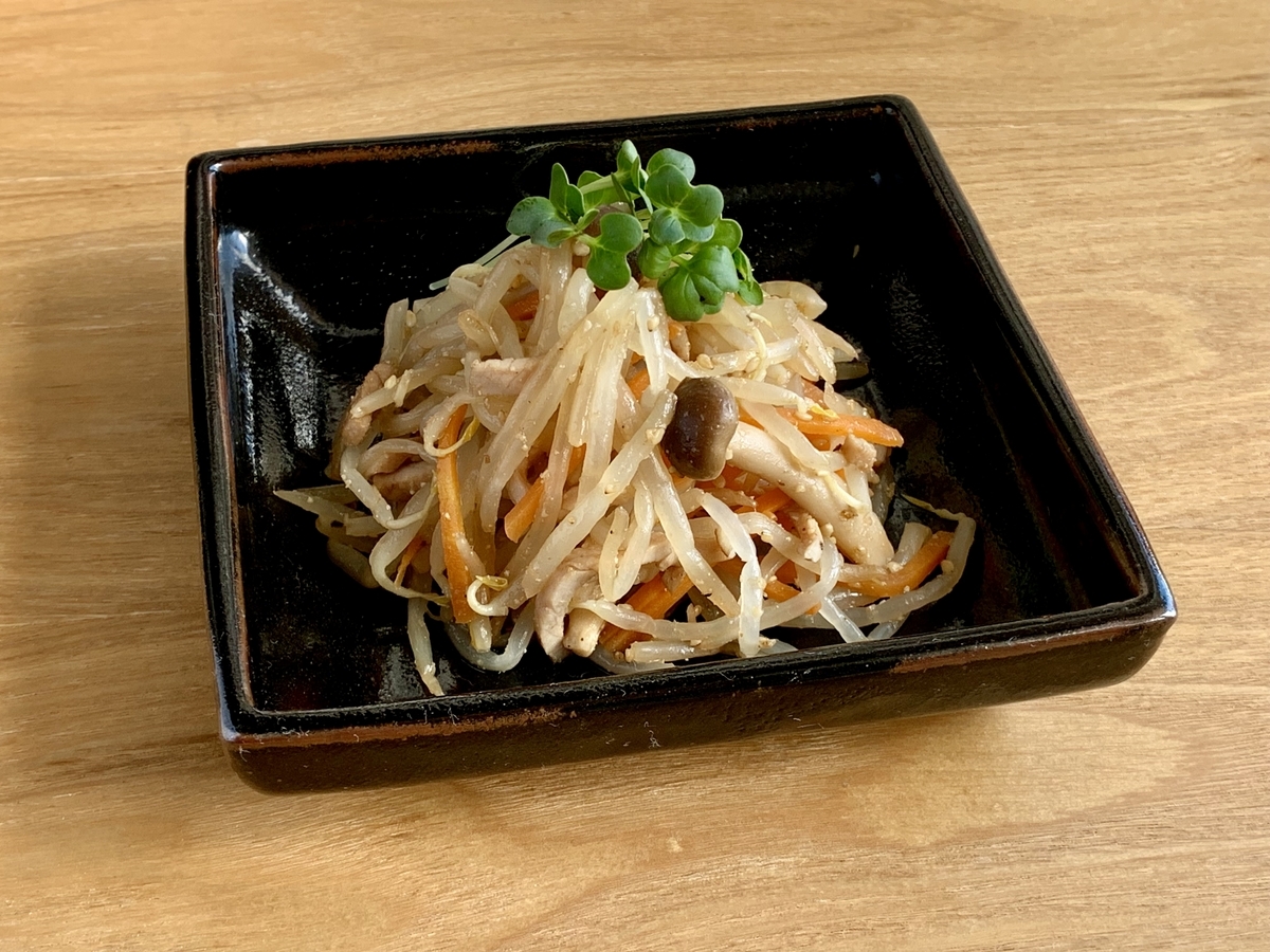 残った餃子のタレで簡単　もやしの中華風和え物