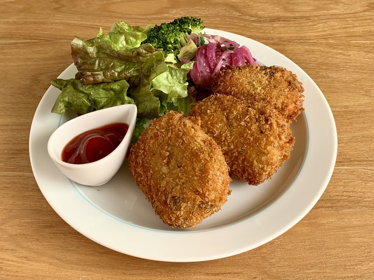 鮭のクリームコロッケ