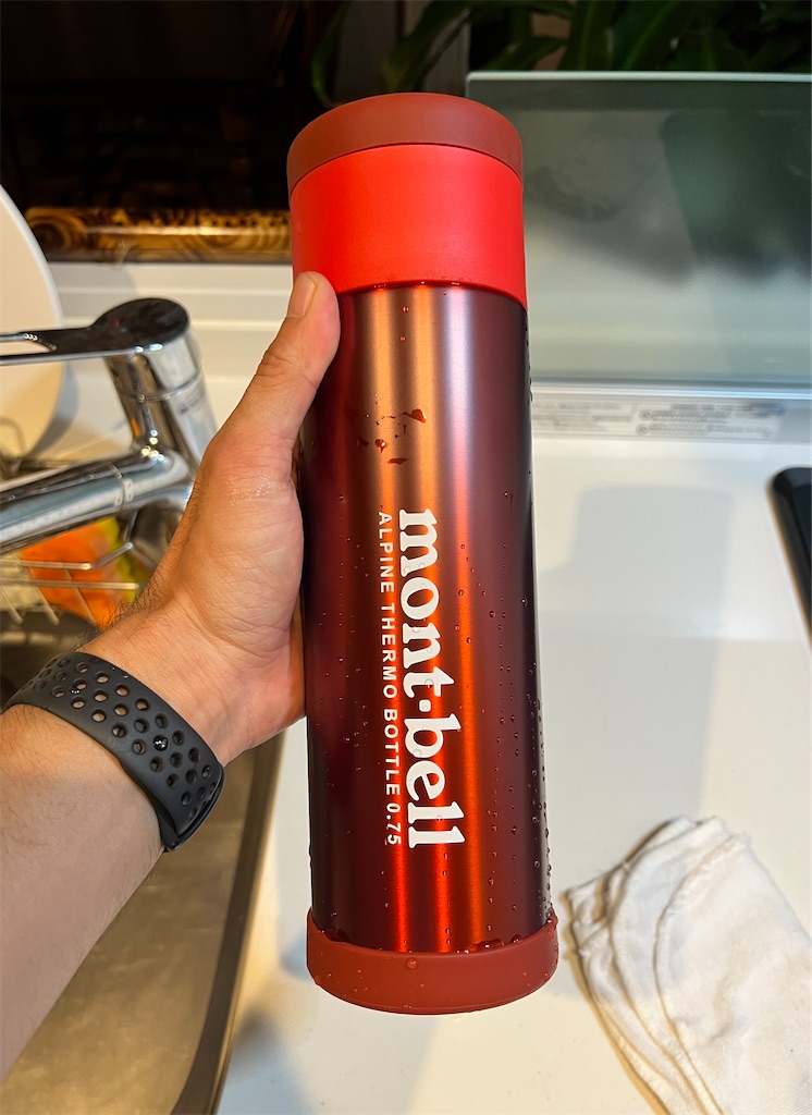 mont bell - モンベルアルパインサーモボトル900ml 楽天市場】mont-bell モンベル 【 新色追加 】 水筒 保温 保冷