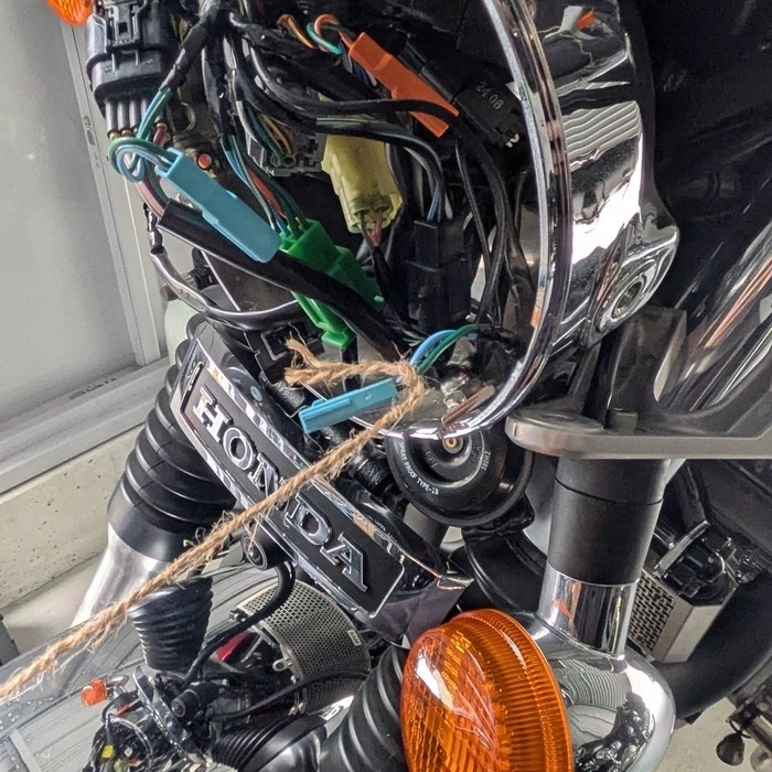 CB1100EXウインカー交換～素直には取り付かないんだよなぁ～ - G-SPEC