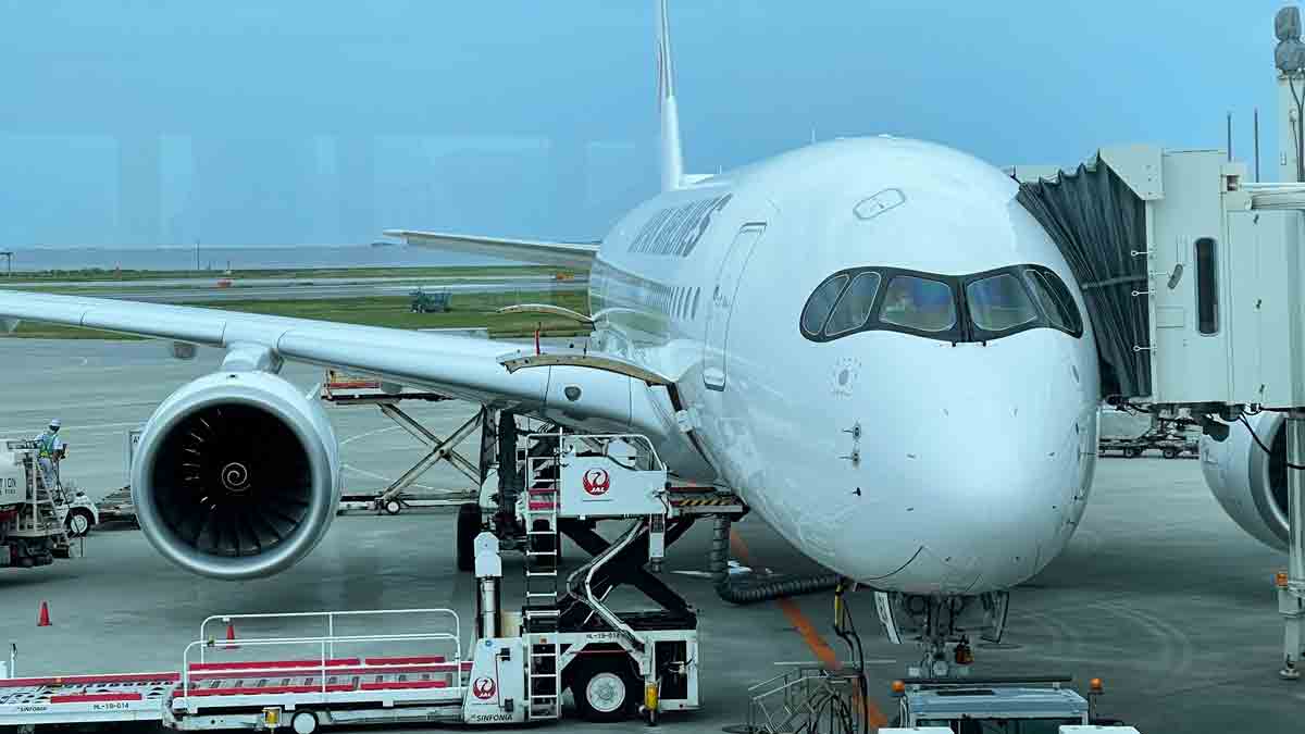 アメックスビジネスプラチナカードの空港ラウンジの使い方