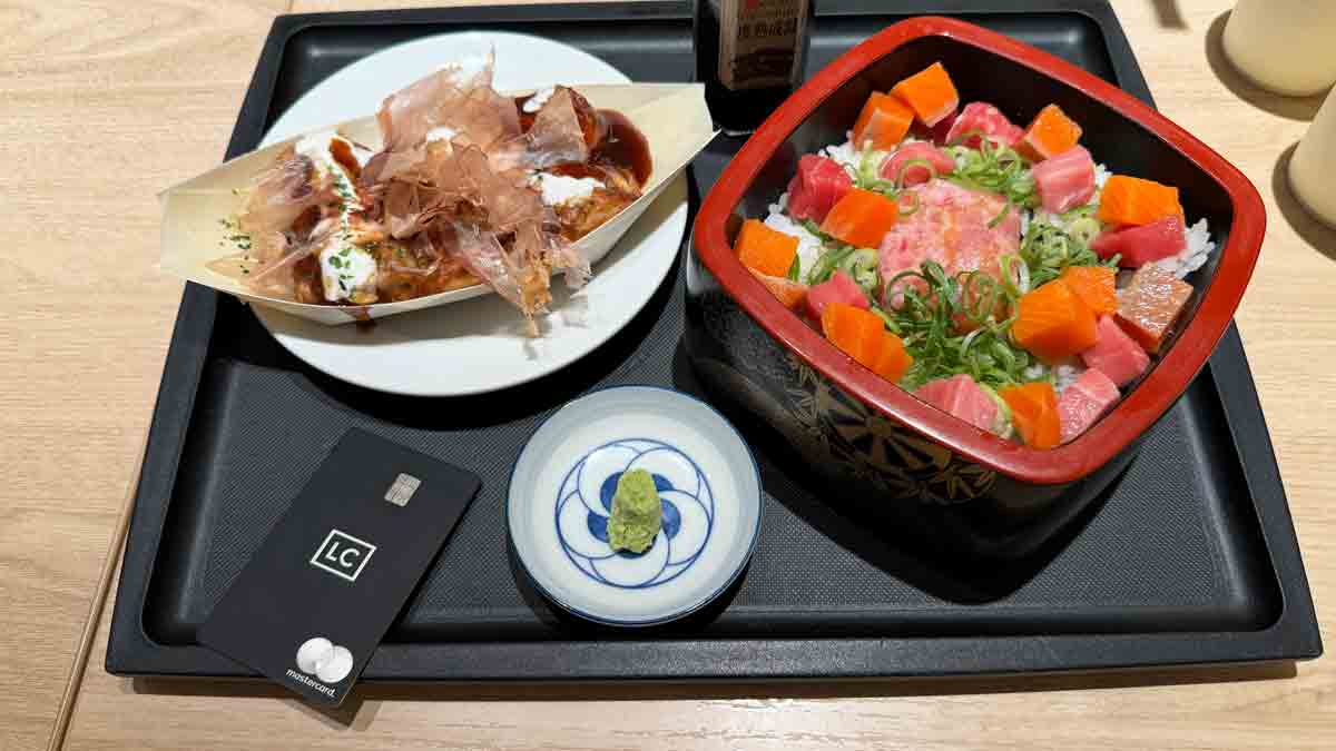 プライオリティパスのレストランが無料のクレジットカード