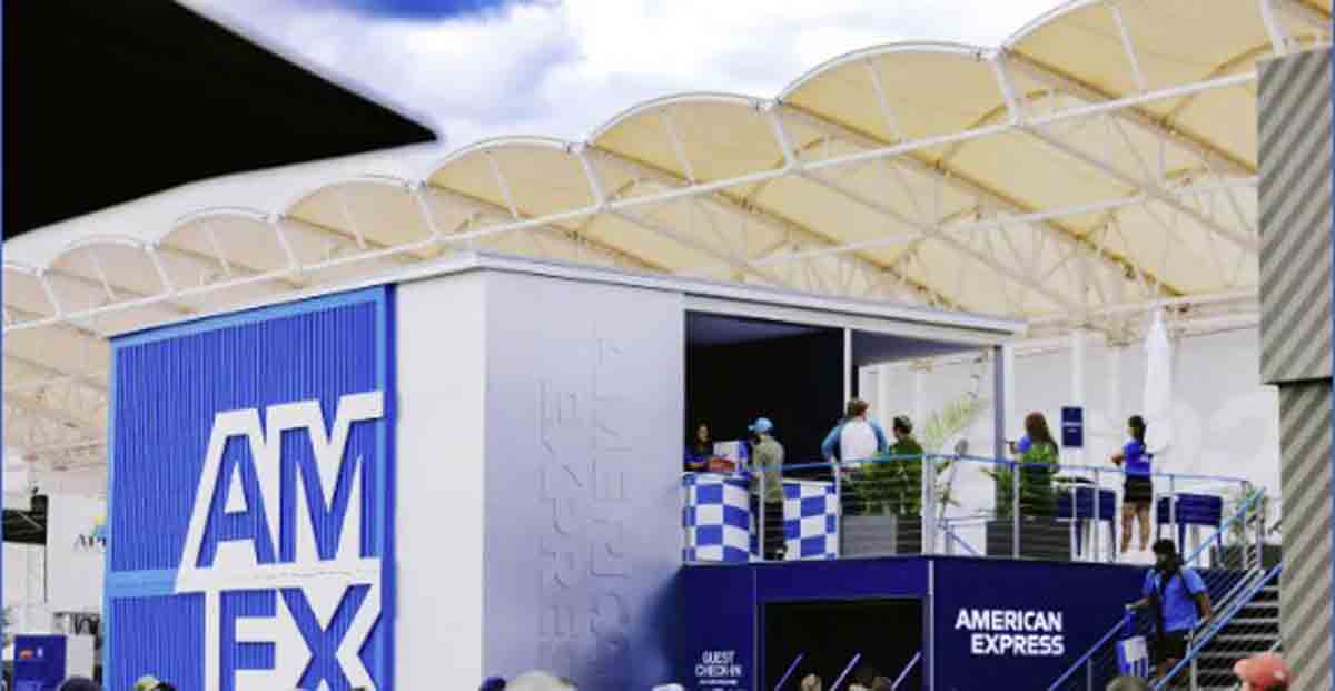 アメックスプラチナカード、F1日本グランプリ×アメックス特別ご入会キャンペーン FORMULA 1 LENOVO JAPANESE GRAND PRIX 2025 ファン体験スペース