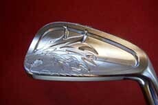Golf gear 彫りの深さ