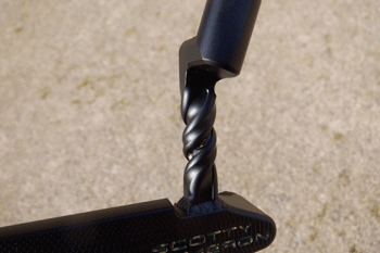 ねじれネック ツイストネック