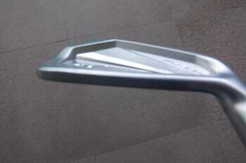 MIZUNO JPX 925 FORGED アイアン トップライン画像