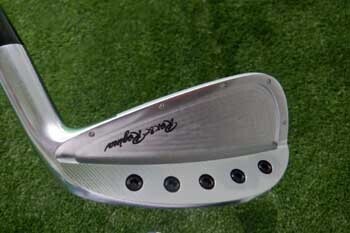 KAMUIWORKS Rex & Regina C-Sole irons Japanese golf club forged craftsmanship