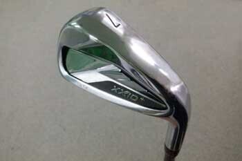 ゼクシオ14+ アイアン 全体 正面 低重心設計 高弾道 飛距離性能