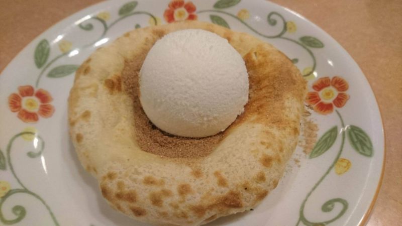 ミルクアイスのせシナモンフォッカチオ