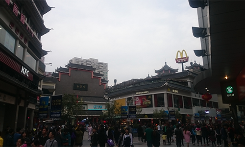 シンセン東門老街でマクドナルドとKFC