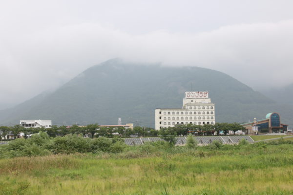 石和温泉風景