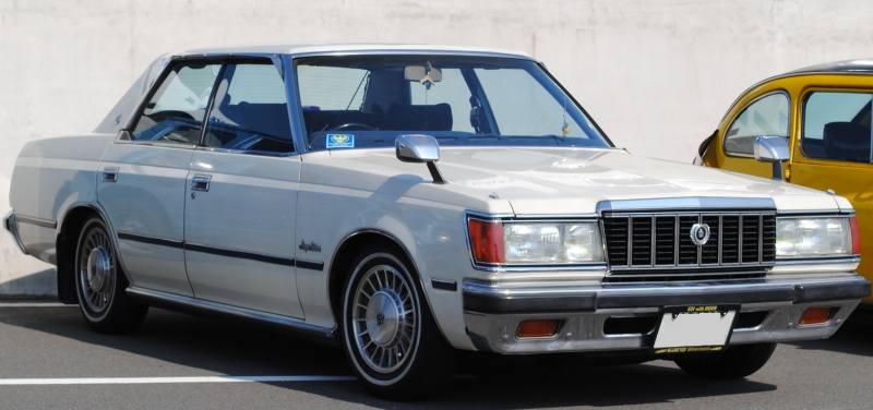 旧車、愛車、ポンコツ車、車を愛するすべての人々へ！今回は トヨタ