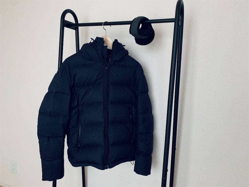 男性ミニマリストの洋服 年間全15着 クローゼット公開 筋トレ ミニマリストブログ